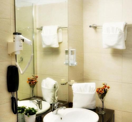 Avis Hotel By WS Group, Bukarest (Foto 8)