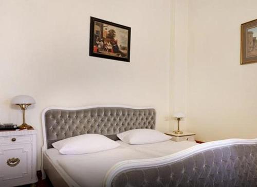 Room #6019436 image 3