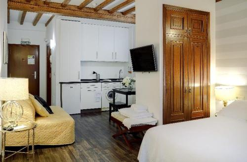 Inicia Casas Reales