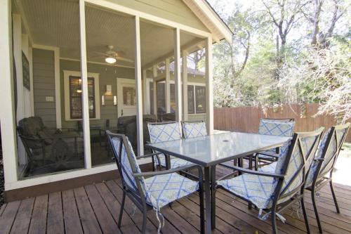 Keasbey Cottage in Austin, USA