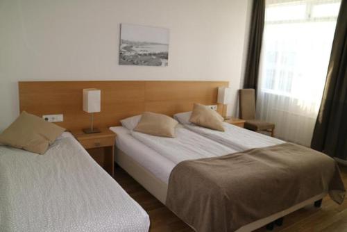 Arctic Comfort Hotel - image 14