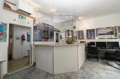 スペース ホテル - キャンパス デル イエスコ フォン プットカーマー シューレ