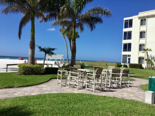 Island House Beach Resort 10A - image 7