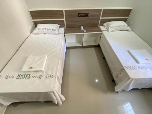 Large Twin Room room in Hotel Quintino - No Coração de São Paulo 2 Min do Metrô Sé 10 Min do Brás 5 Min da 25 de Março e Estacionamento no Local Grátis
