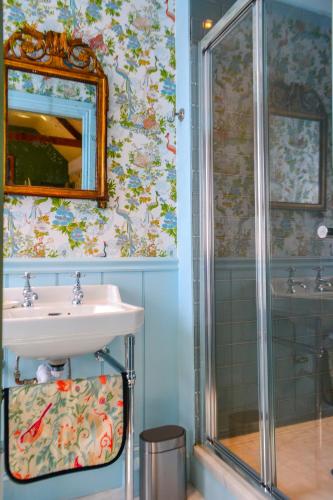 浴室, The Munches Room at Buittle Castle in 道格拉斯堡市中心