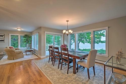 Lovely Waterfront Owls Head Home with Own Beach - image 3