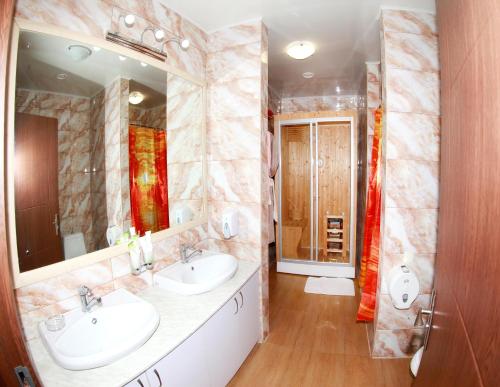 Hotel Boyard - image 2