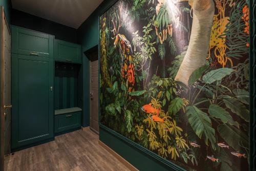 Extraordinary French Quarter Apartments in Vivid Colors