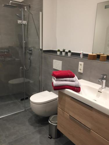 NEU Residenz Mont Royal 914m von Kräuterhausweg entfernt