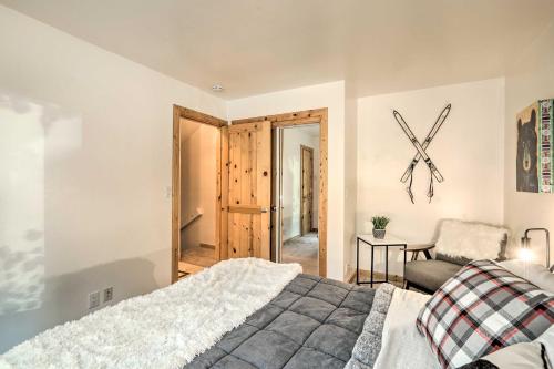 Ski-In and Ski-Out Modern Condo at Tahoe Donner! - image 2