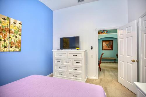 2 Miles to Disney 4 BR Windsor Palms Resort Villa with Private Pool - image 11