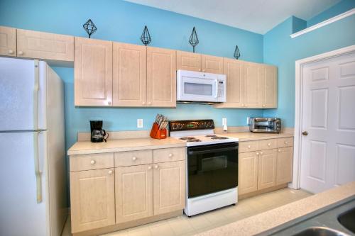 2 Miles to Disney 4 BR Windsor Palms Resort Villa with Private Pool - image 13