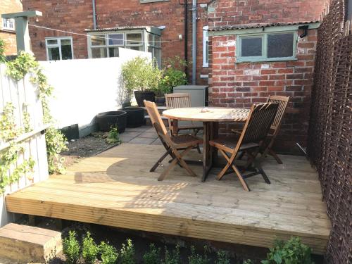 2 Heydons Terrace - image 8