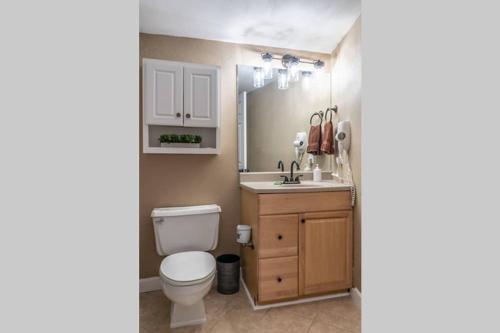 Downtown Gatlinburg Gem 102 - Walk to the Shops & Trails Downtown Gatlinburg Gem 102 - Walk to the Shops & Trails