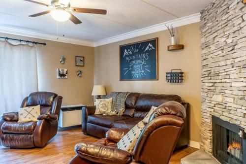 Downtown Gatlinburg Gem 102 - Walk to the Shops & Trails Downtown Gatlinburg Gem 102 - Walk to the Shops & Trails