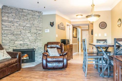 Downtown Gatlinburg Gem 102 - Walk to the Shops & Trails Downtown Gatlinburg Gem 102 - Walk to the Shops & Trails