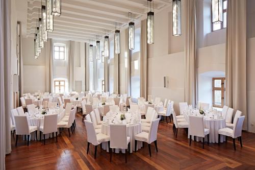 شلوس هوهينكامير شلوس هوهينكامير