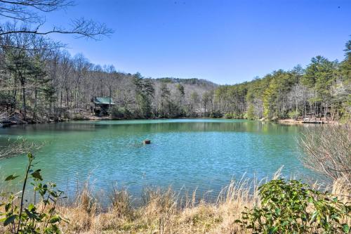 Blue Ridge Hideaway with Fire Pit and Mtn Views!