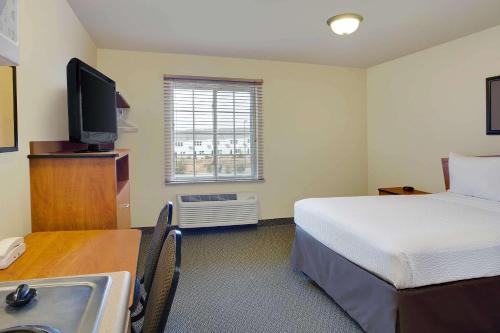 WoodSpring Suites Raleigh Northeast Wake Forest in Raleigh, USA