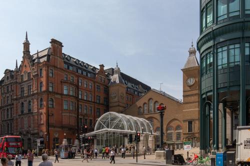 homely - Central London Liverpool Street Apartments - image 5