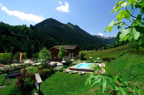  Landhaus St Georg inklusive Jokercard in Saalbach-Hinterglemm