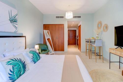 Durrani Homes - Luxurious Studio near Dubai Mall with pool view, Dubaj (fotografie 9)
