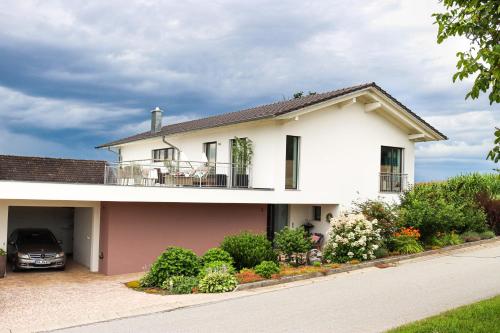 Moderne Ferienwohnung Nähe Bad Griesbach, Haarbach - Apartment