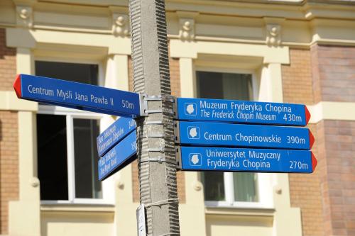 eMKa Hostel – Warsaw, AL