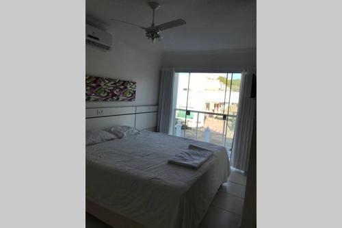 Apartamento no condomínio Mont Carmelo a 150 metros do mar