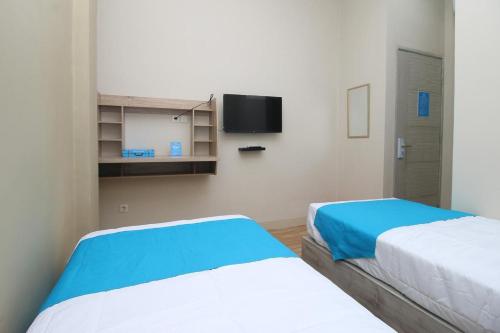 COZROOMS near MRT, Plaza Indonesia, and Grand Indonesia Jakarta