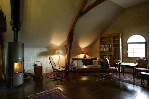 Prieuré de Rochefort gîte à louer Vieux-Moulin