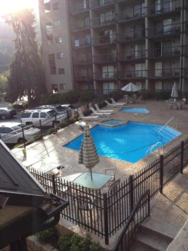 Downtown Gatlinburg Gem 102 - Walk to the Shops & Trails Downtown Gatlinburg Gem 102 - Walk to the Shops & Trails