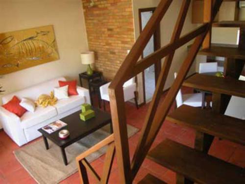 Pousada dos Girassois Stop at Pousada dos Girassóis to discover the wonders of Tibau do Sul. The property features a wide range of facilities to make your stay a pleasant experience. Service-minded staff will welcome and 