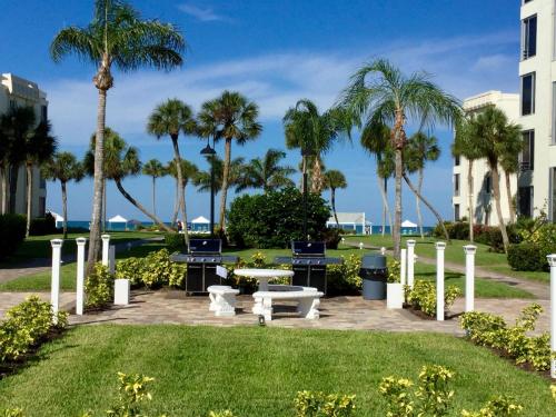 Island House Beach Resort 39 - image 6