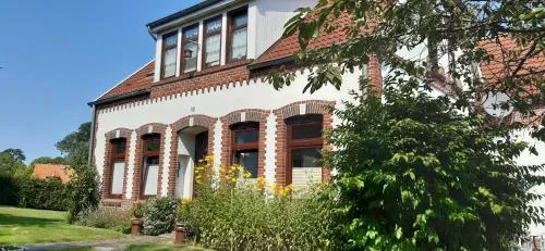 Ankerplatz, Am Hafen Ost 10 in Carolinensiel, Deutschland