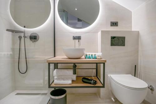 Lumiere Luxury Rooms