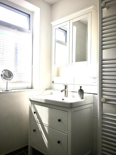 浴室, Monteurwohnung oder Ferienhaus für bis zu 2 Personen (Monteurwohnung oder Ferienhaus fur bis zu 2 Personen) in 大蓋勞