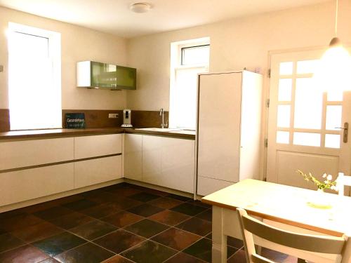 廚房, Monteurwohnung oder Ferienhaus für bis zu 2 Personen (Monteurwohnung oder Ferienhaus fur bis zu 2 Personen) in 大蓋勞
