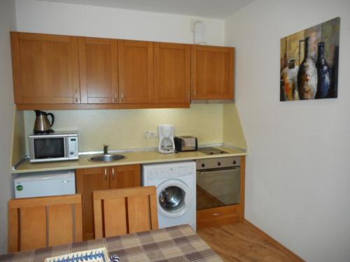 TES Royal Plaza Apartments - image 4