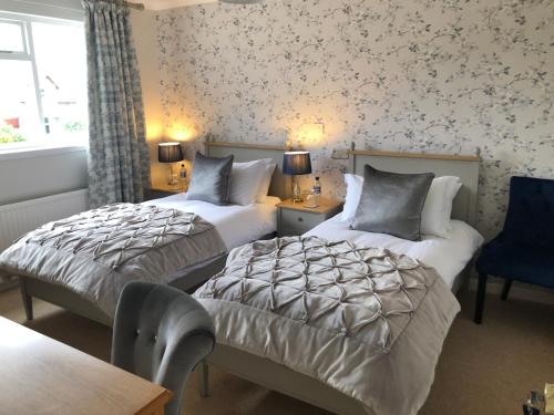 Ballifeary Guest House - image 8
