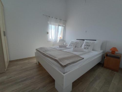  Villa Dobra Holiday Apartments, Unterkunft in Vir