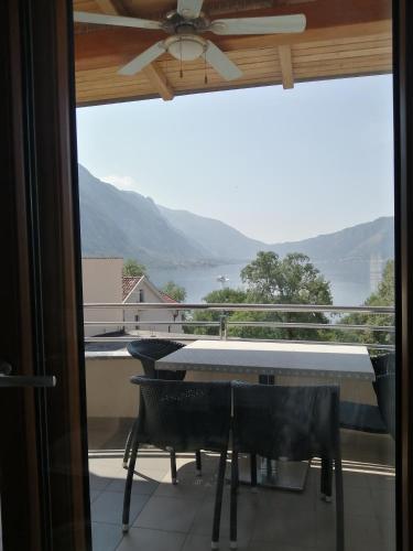 Apartments MILOS - image 12