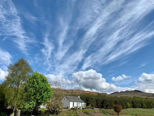 Blair Cottage - Accommodation - Rowardennan