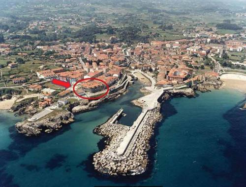  Dúplex en esquina frente al puerto, Unterkunft in Llanes