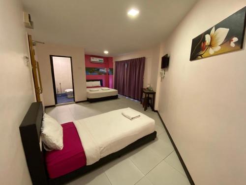 Sweet Memories Hotel - Tap to explore photos