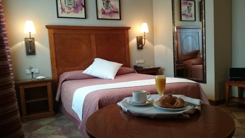 2 twin beds