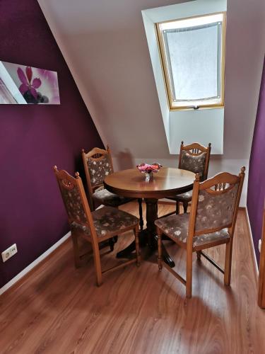 Facilities, Monteur- und Ferienwohnung in Hainichen - Obergeschoss oder Dachgeschoss - Familie Weber in Hainichen
