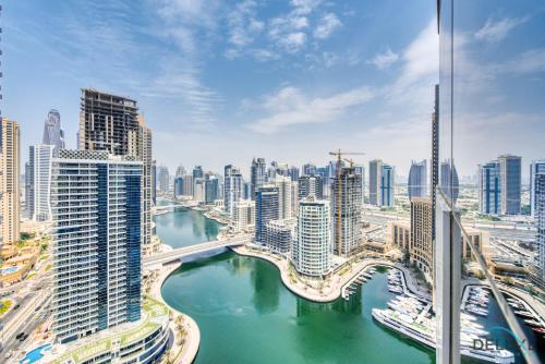 Overlooking Marina Canal 1BR Close to Mall, Promenade & Beach, Bay Central 1, Dubai Marina by Deluxe Holiday Homes, Dubaï (photo 6)