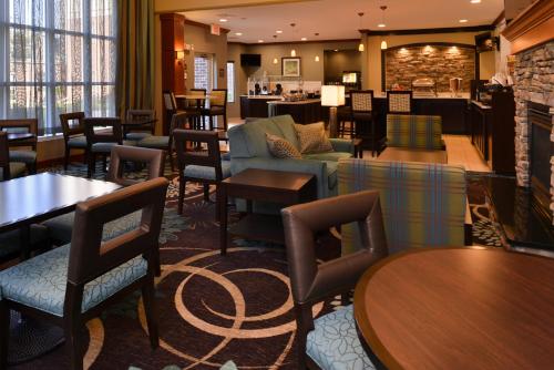 Staybridge Suites Sioux Falls At Empire Mall Hotel By IHG - 레스토랑