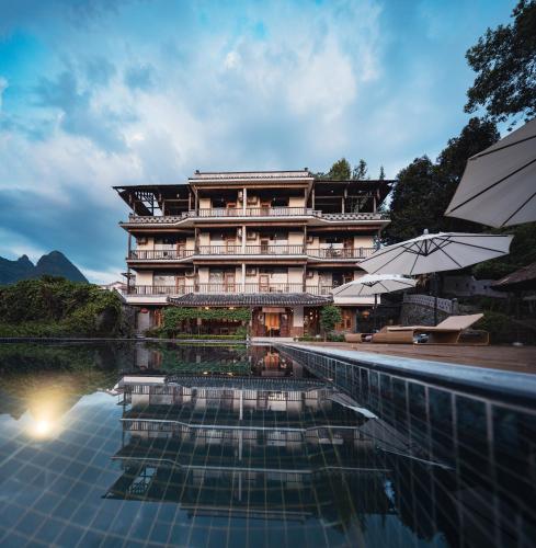 Yangshuo River Lodge Hotel